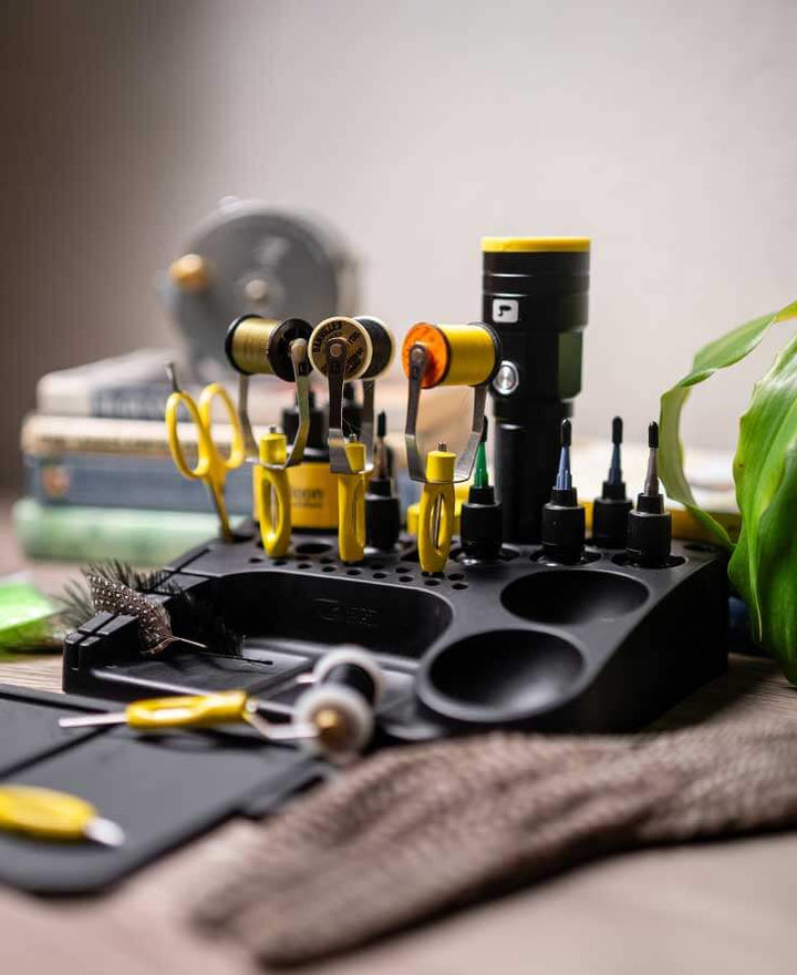 Loon Bench Boss - Fly Tying Station